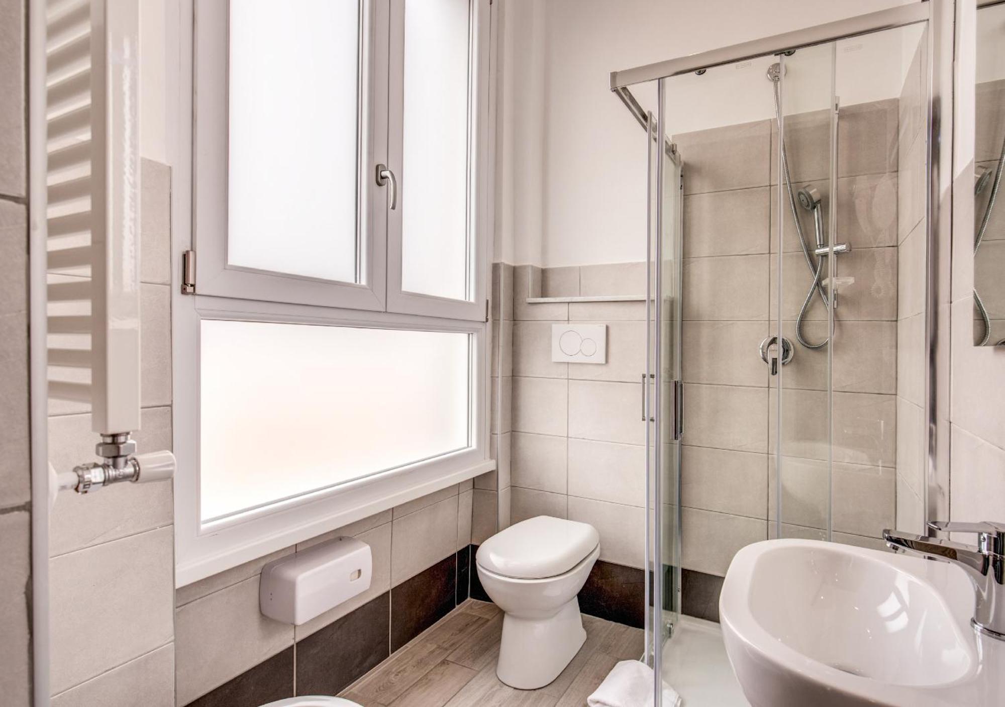 Camera Matrimoniale/Doppia con Letti Singoli con Balcone
